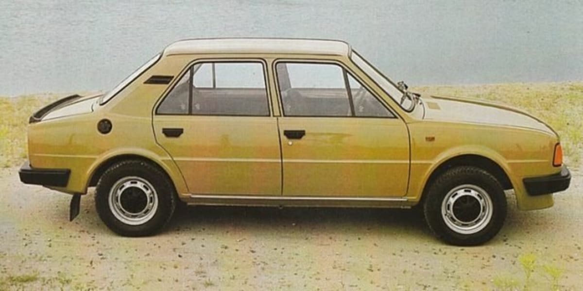 Na Floridě se prodává Škoda 105 z posledního ročníku výroby tohoto typu. Cena komunistického exota není nejnižší.