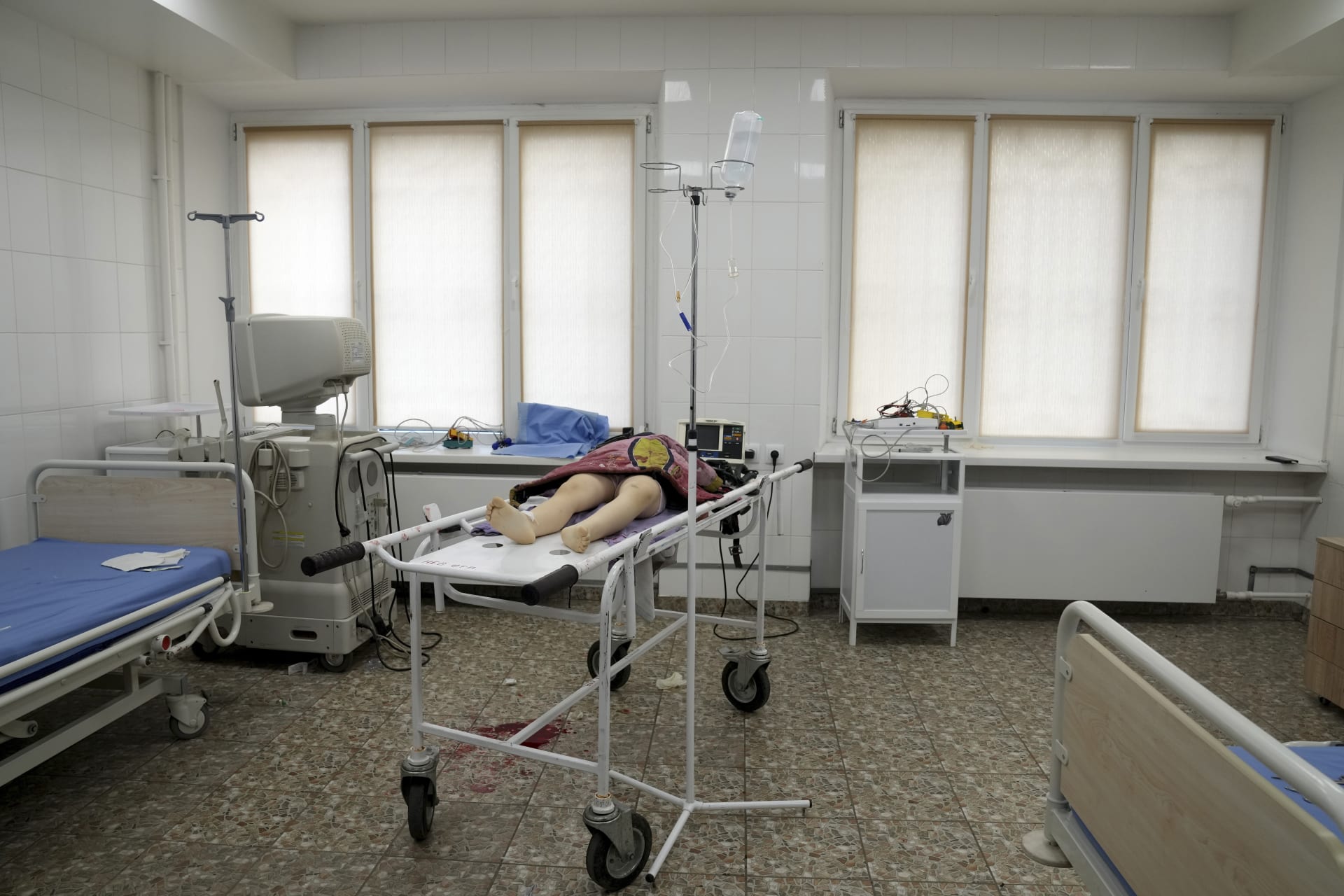 Šestiletá dívka zemřela v nemocnici. Mariupol (27. 2. 2022)