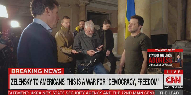 Ukrajinský prezident Volodymyr Zelenskyj poskytl 1. března americké CNN exkluzivní rozhovor přímo z jednoho z kyjevských bunkrů.