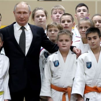 Nejen Mezinárodní federace juda symbolicky potrestala Vladimira Putina.