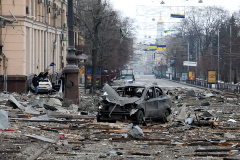 Zdevastované centrum Charkova po ruských útocích (1.3.)