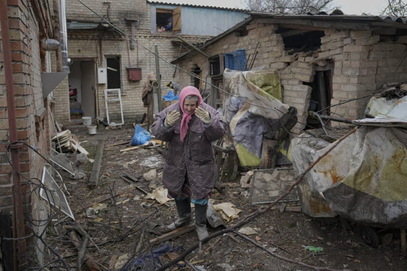 Obyvatele na predmesti Kyjeva ziji ve strachu z ruskeho utoku (2. března. 2022)