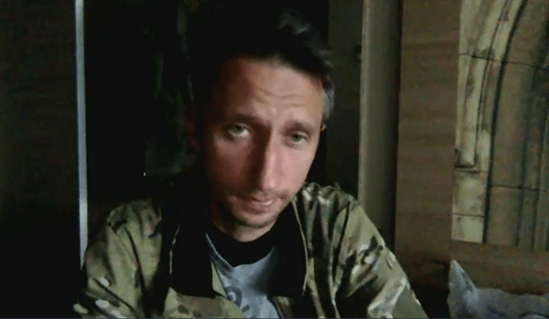 Serhij Stachovskyj mluvil v rozhovoru pro CNN o tom, jak bylo těžké opustit rodinu a narukovat do války.