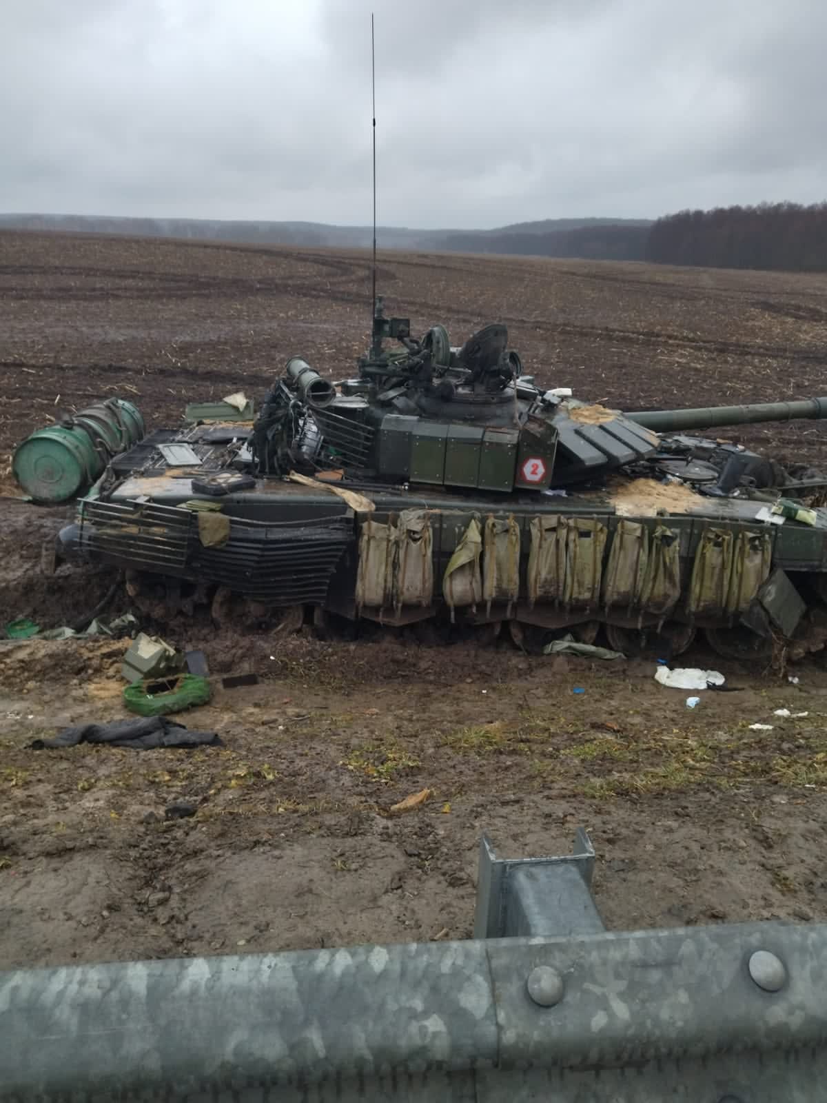 Zničená vojenská technika Rusů v Černihivské oblasti