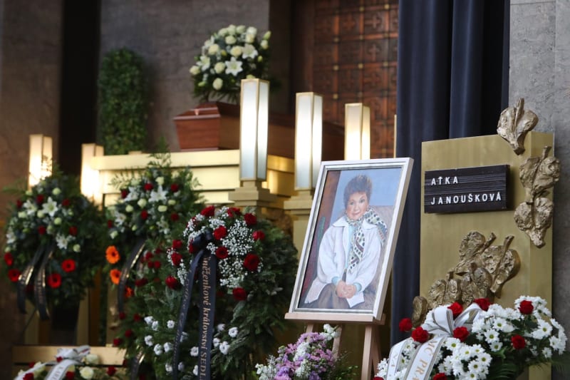 Pohřeb Aťky Janouškové v roce 2019