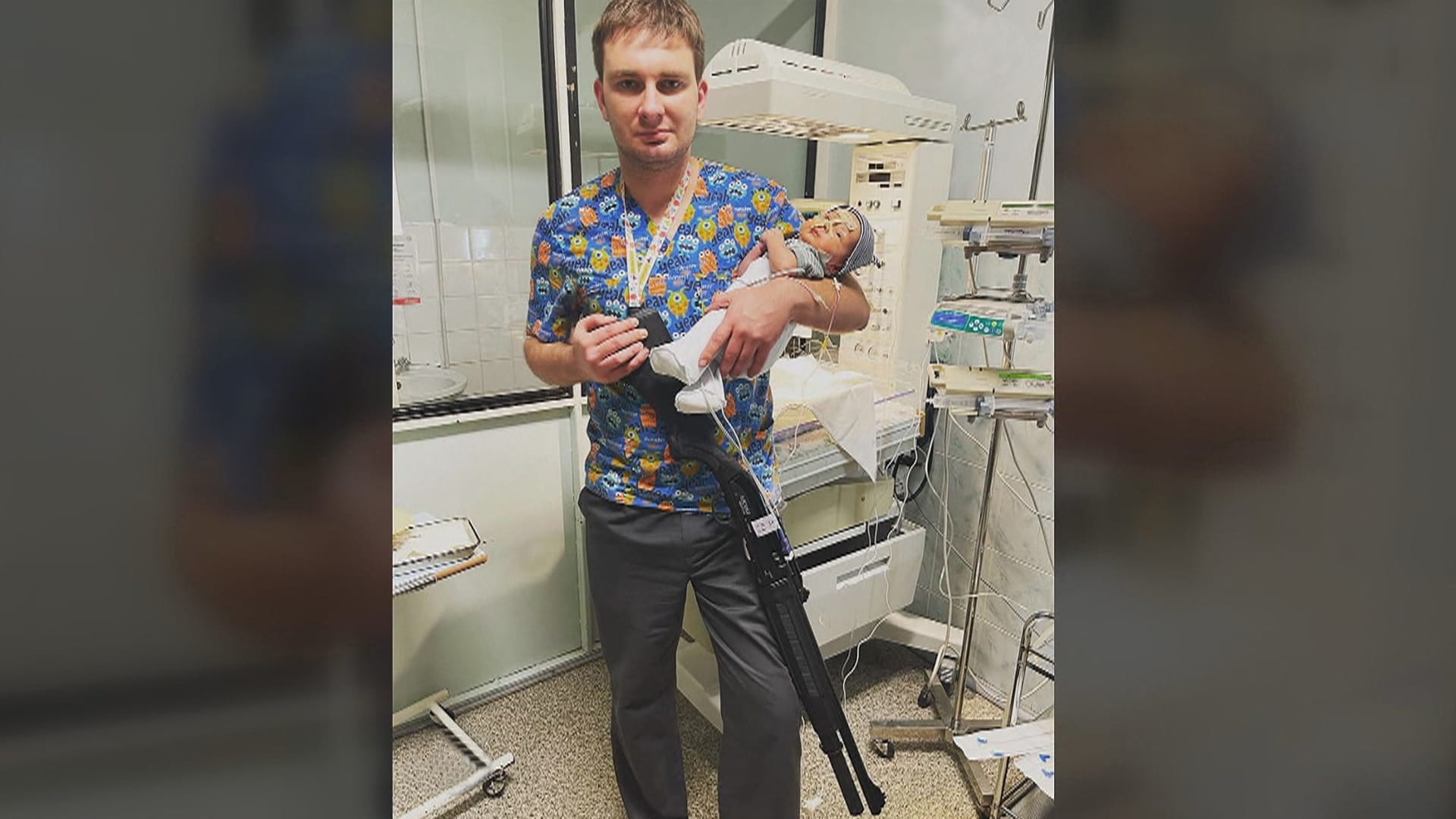 Ukrajinský pediatr chránil dítě.