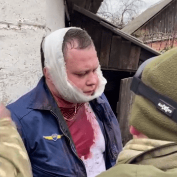Sestřelený pilot Major Krasnojarcev na záběrech ukrajinské tajné služby