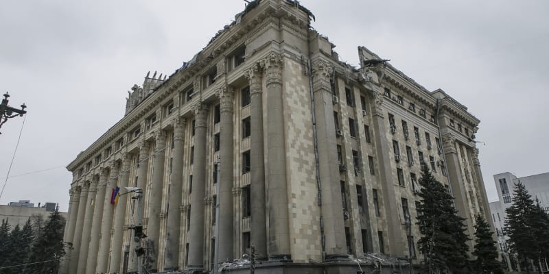 Budova radnice v Charkově po odstřelování