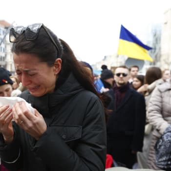 Žena, která pláče kvůli válce na Ukrajině