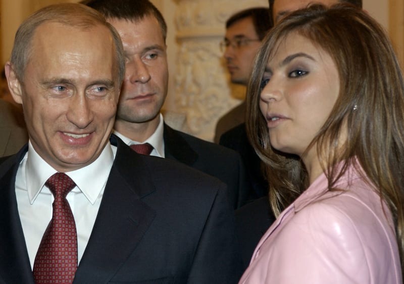 S Putinem má prý Kabajevová čtyři děti.