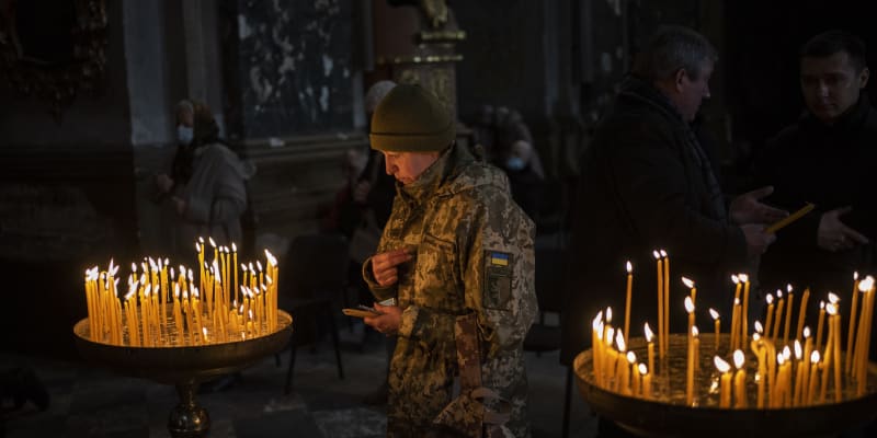 Ukrajinska vojacka ve Lvove