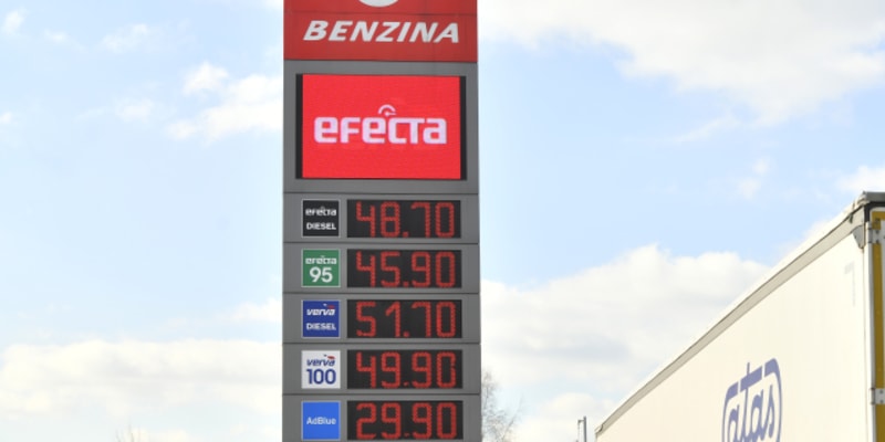 Ukrajinská krize masivně zvyšuje ceny pohonných hmot. 