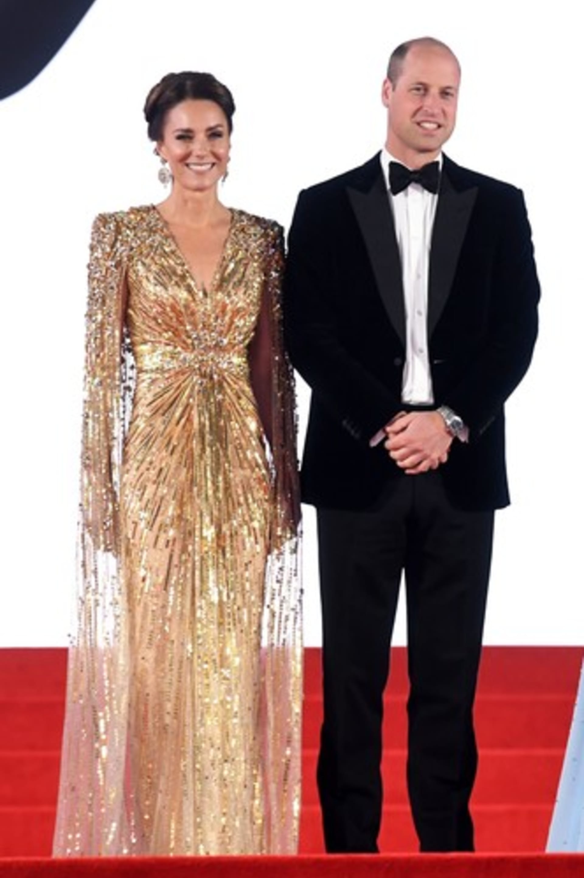Vévodkyně Kate s princem Williamem na premiéře bondovky Není čas zemřít
