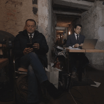 Kyjevská televize vysílá z bunkru.
