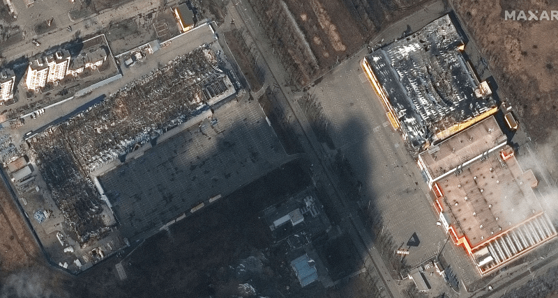 Mariupol po bombardování ve středu 9. března 2022