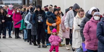 Česká města nabízejí byty uprchlíkům. Ukrajinci mají přednost, stěžují si žadatelé