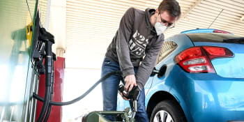 Zlevňování paliv končí. Benzin i nafta po Novém roce zdražují, drží se ale pod 38 korunami
