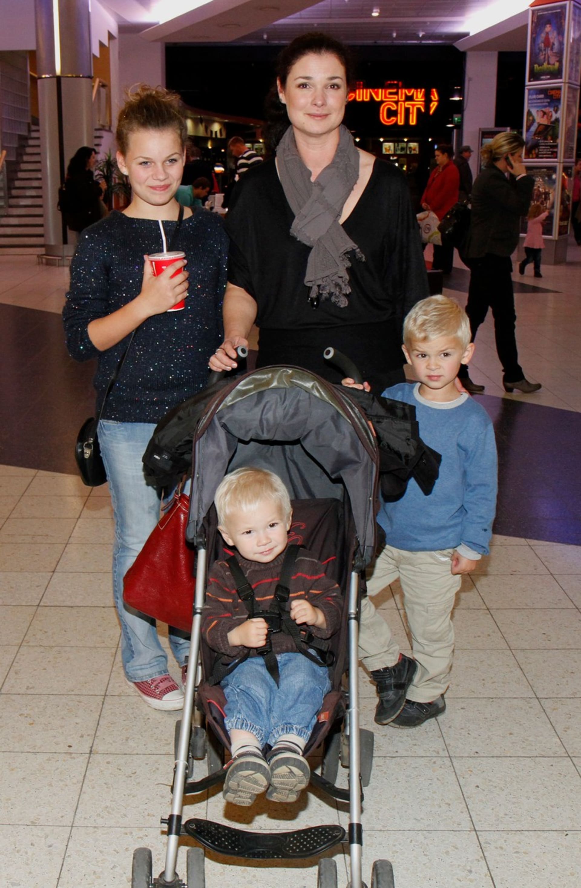 Martina Preissová s dětmi Viktorií, Matoušem a Šimonem
