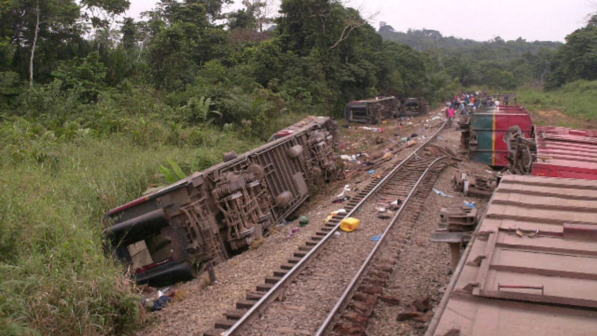 Po vykolejení vlaku v Kongu zemřelo nejméně 61 lidí. (Ilustrační foto)