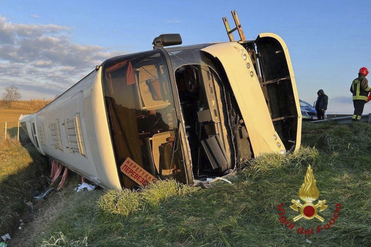 V Itálii havaroval autobus s asi 50 ukrajinskými uprchlíky. 