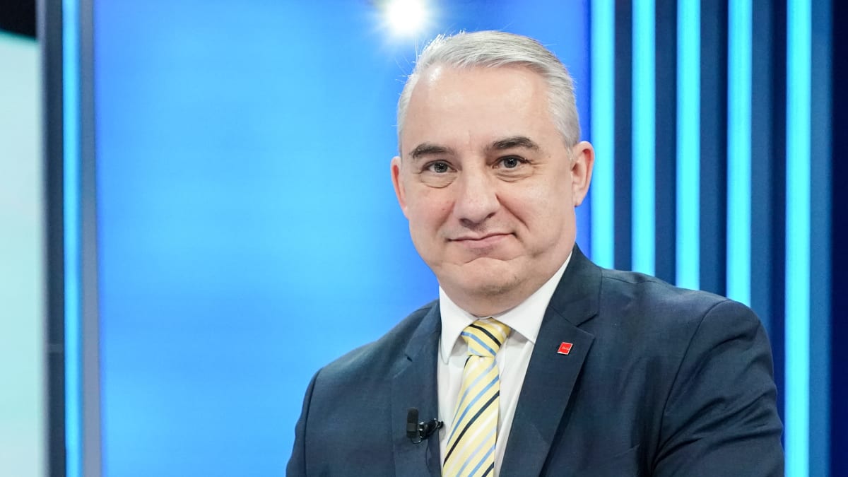  Předseda ČMKOS Josef Středula v nedělní Partii