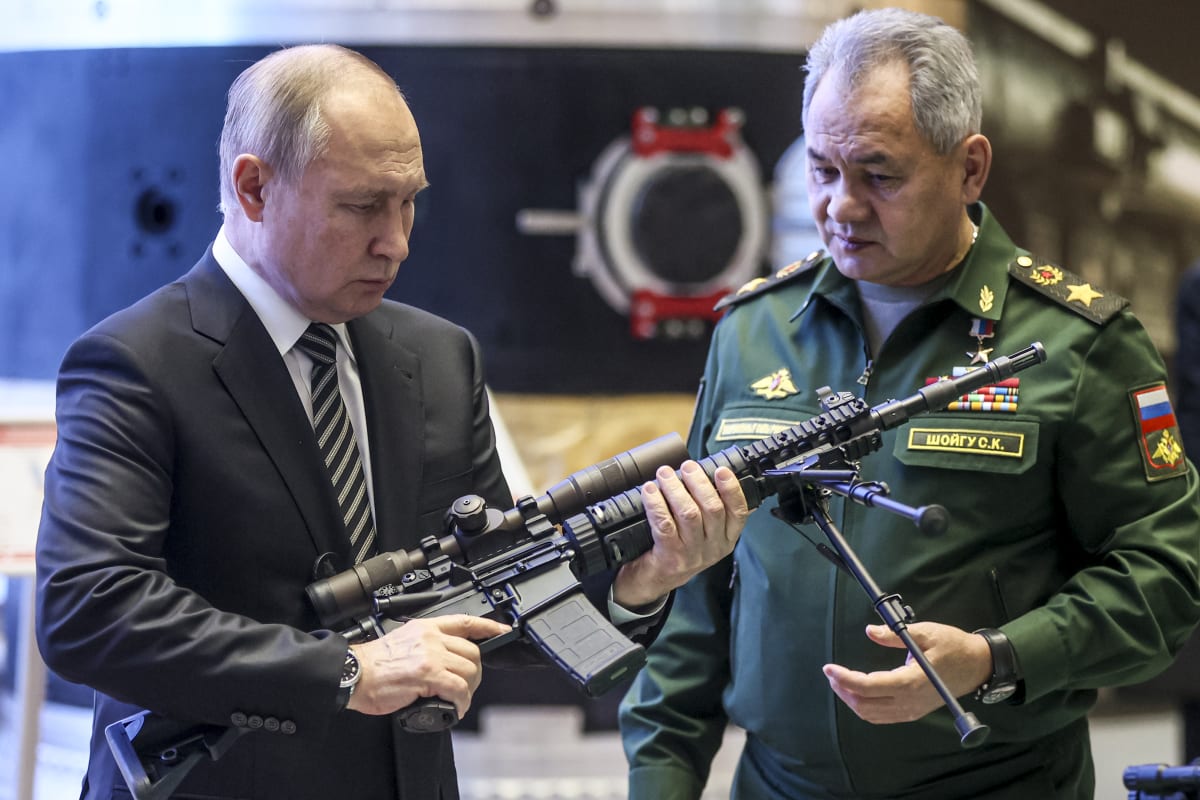 Vladimir Putin a Sergej Šojgu