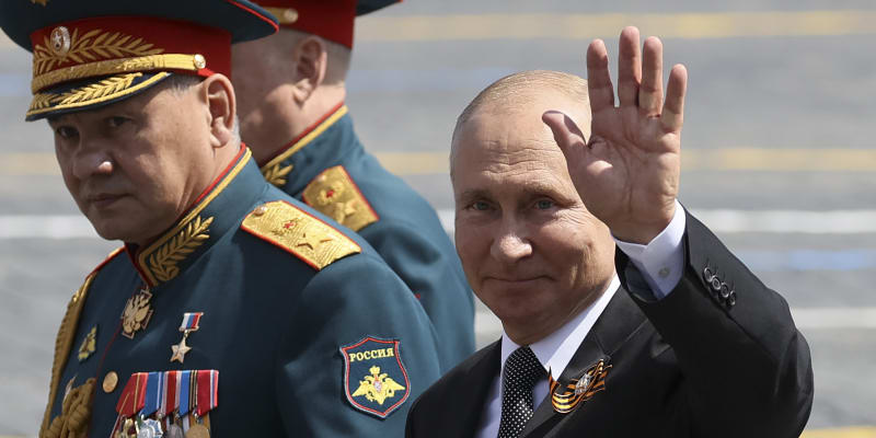 Ruský prezident Vladimir Putin na Muskovu výzvu ještě nezareagoval.