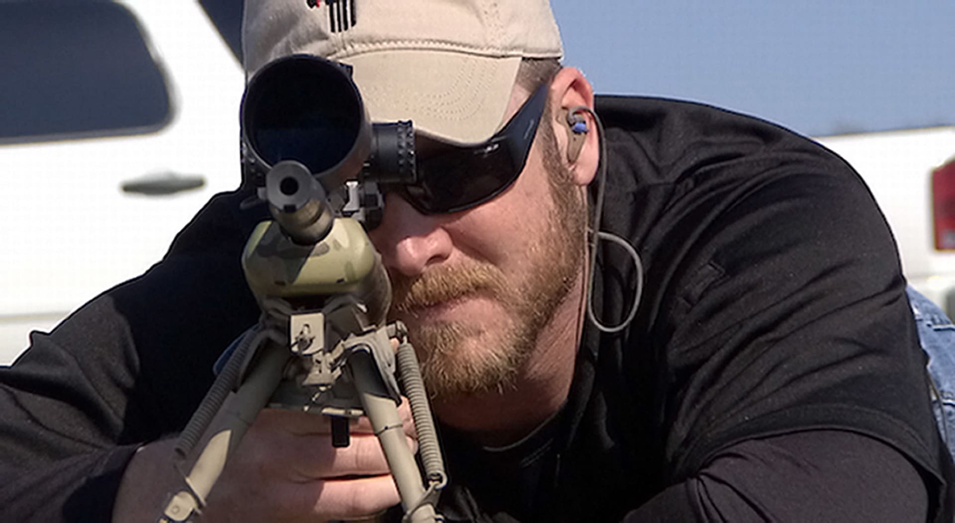 Legendární odstřelovač Chris Kyle, o kterém byl natočen film Americký sniper.