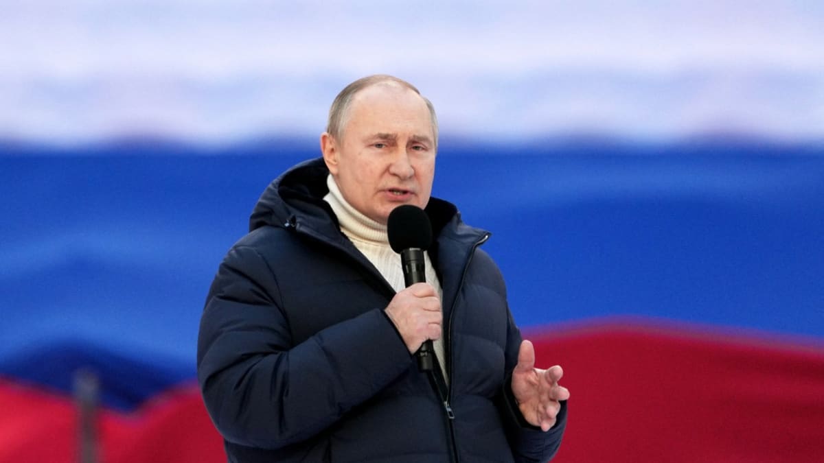 Vladimir Putin pronesl projev na stadionu Lužniki při příležitosti osmého výročí anexe Krymu (18. 3. 2022).
