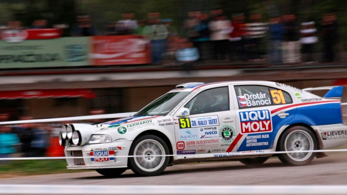 V sobotu při autonehodě v rámci rychlostní zkoušky Rallye Slovakia Ring zemřel dlouholetý závodník a funkcionář Rudolf Kouřil. (Ilustrační foto)