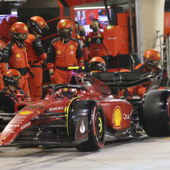 Ferrari ovládlo úvodní cenu F1 v Bahrajnu. (20.3.2022)