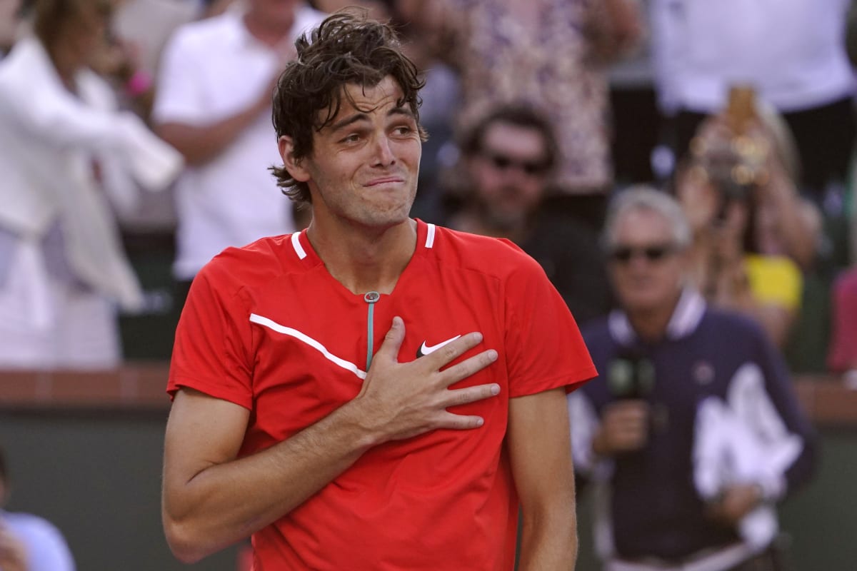 Američan Taylor Fritz zdolal ve finále v Indian Wells Rafaela Nadala 6:3, 7:6. (20. března 2022)
