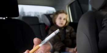 Za kouření v autě pokuta až 75 tisíc korun. V Německu se chystají zavést radikální zákon