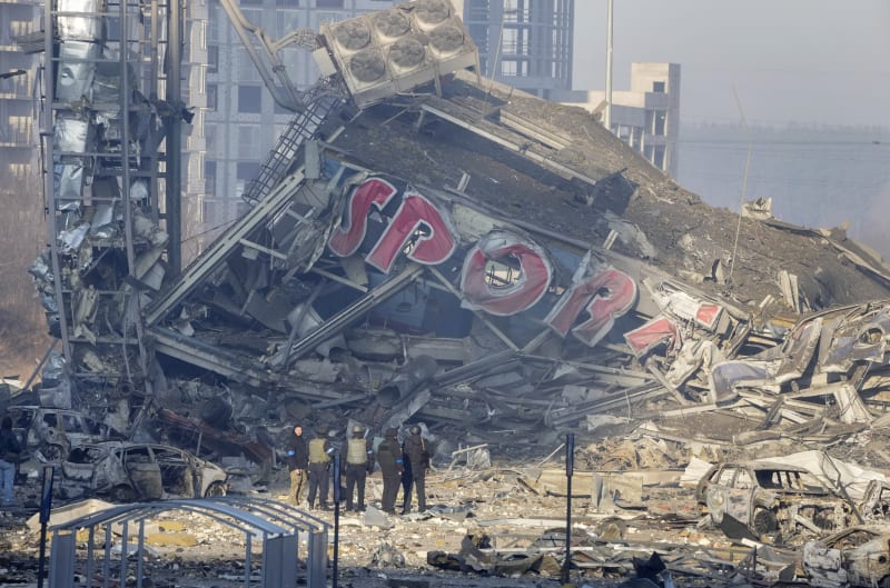 Rusové zbombardovali obchodní centrum v Kyjevě. (21. března)