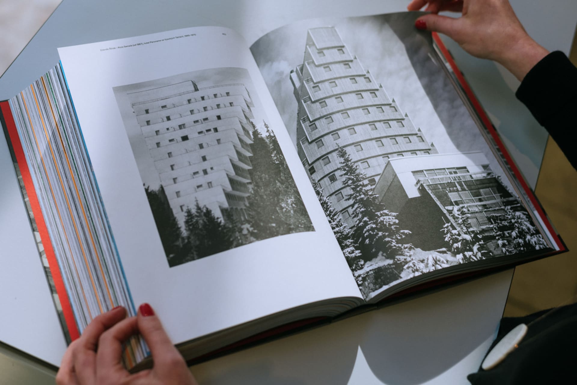Architektura 58-89, kniha, kterou vydalo nakladatelství  Bigg Boss, je zatím největším dílem mapujícím moderní českou architekturu