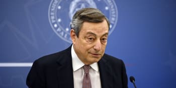 Zemětřesení v italské vládě. Premiér Draghi chtěl rezignovat, prezident však demisi odmítl