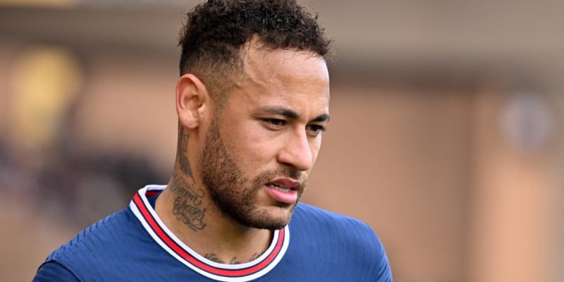 Neymarův podle francouzského novináře Daniela Rioly rozklíží Paris Saint-Germain.