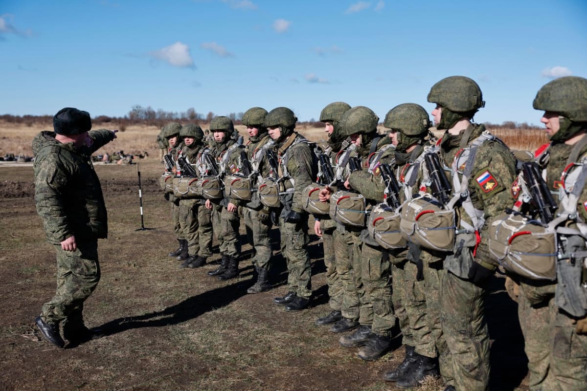 Ruské námořní jednotky při cvičení u Kaliningradu (4. března)