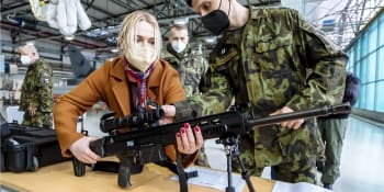 České zbraně, které dělají Rusům vrásky. Co všechno se dostalo k ukrajinským obráncům?