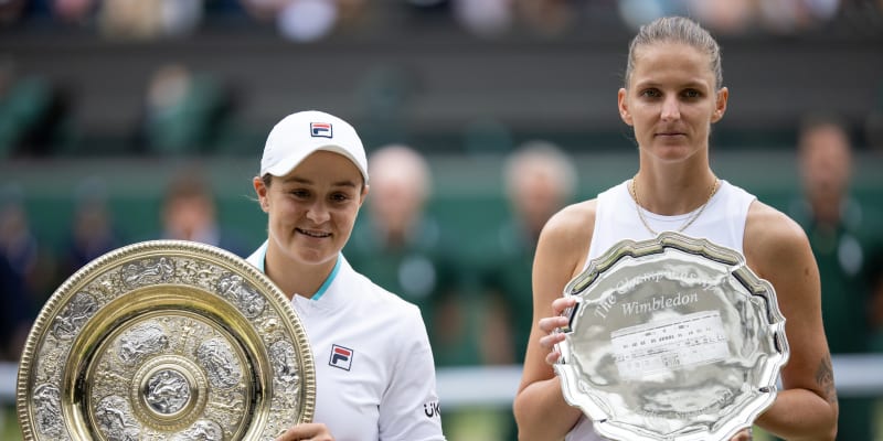 Na loňském Wimbledonu si Bartyová zahrála finále s Karolínou Plíškovou. Uspěla.