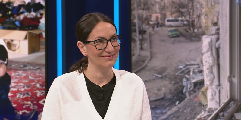 Alexandra Udženija jako starostka Prahy 2 v Novém dni na CNN Prima NEWS