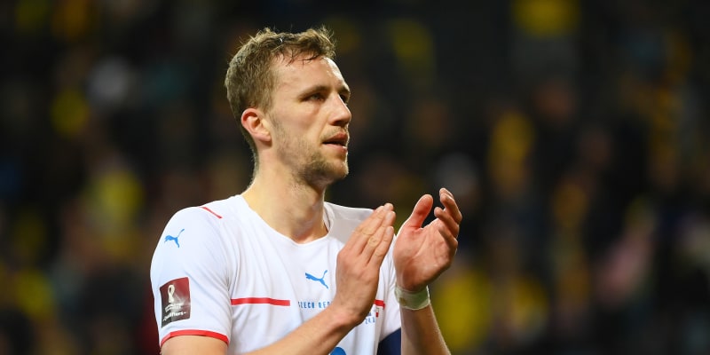 Odchod nynějšího kapitána české reprezentace Tomáše Součka do West Hamu vynesl Slavii takřka půl miliardy korun.