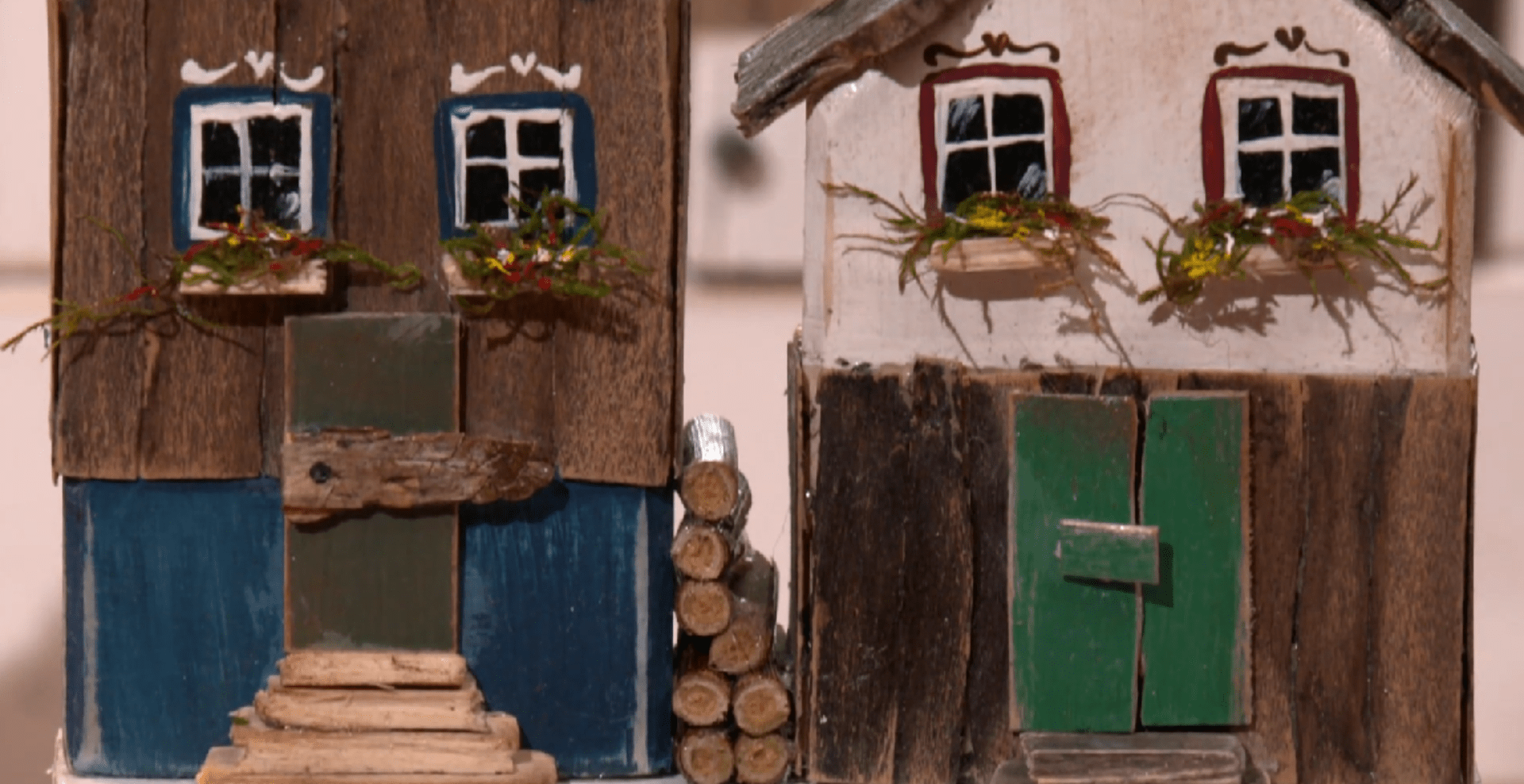 Dřevěná vesnička v detailu