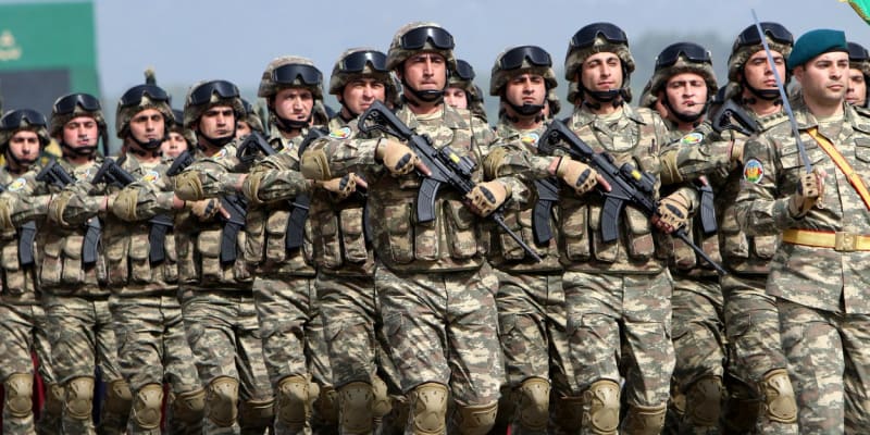 Ázerbajdžánská armáda se 23. března zúčastnila vojenské přehlídky v pákistánském Islamabádu