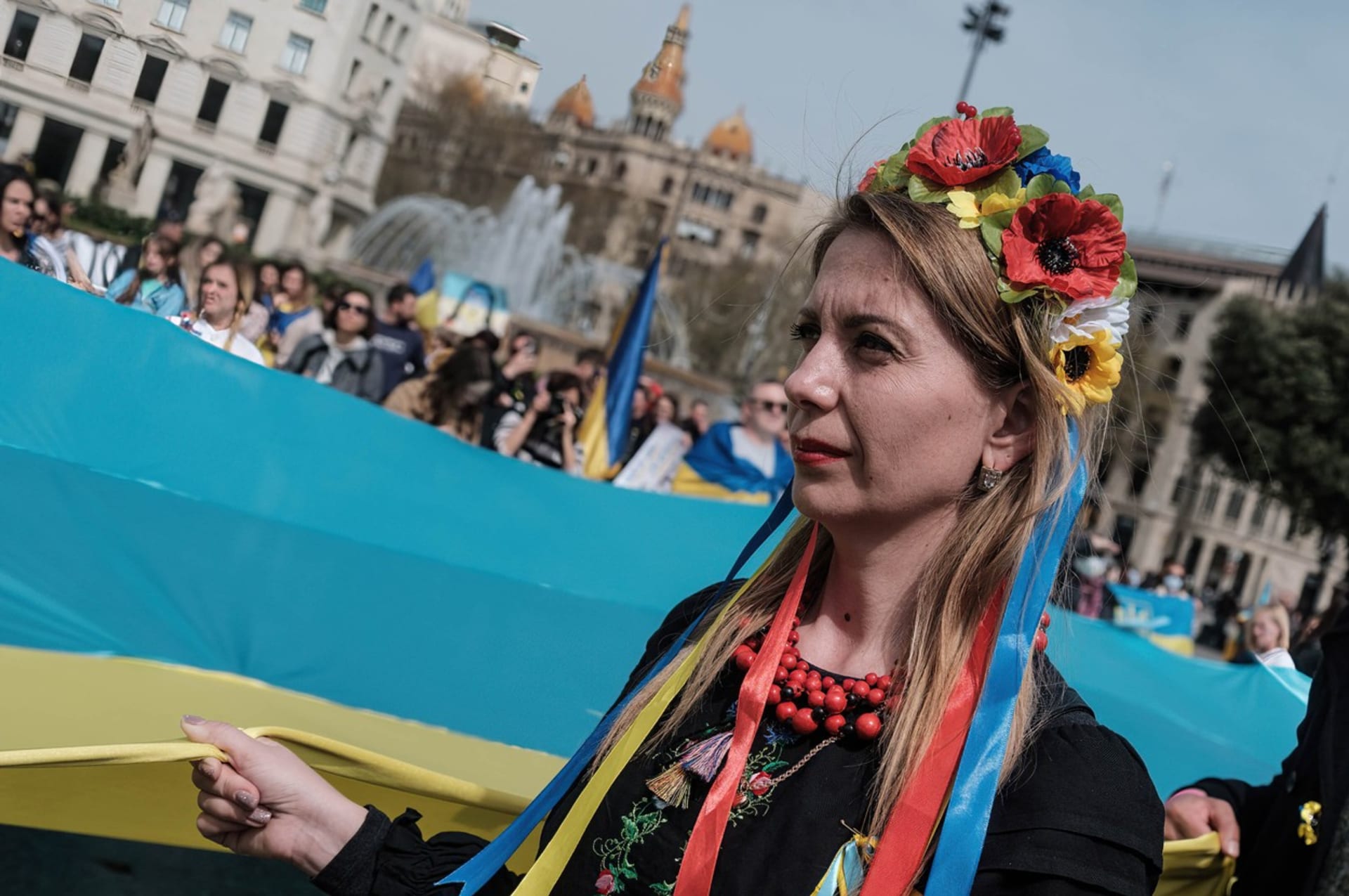 Demonstrace proti ruské invazi na Ukrajinu v Barceloně