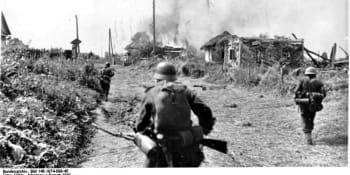 Porovnání historika: Jak Ukrajinu zpustošili nacisté a jak ji ničí ruská armáda