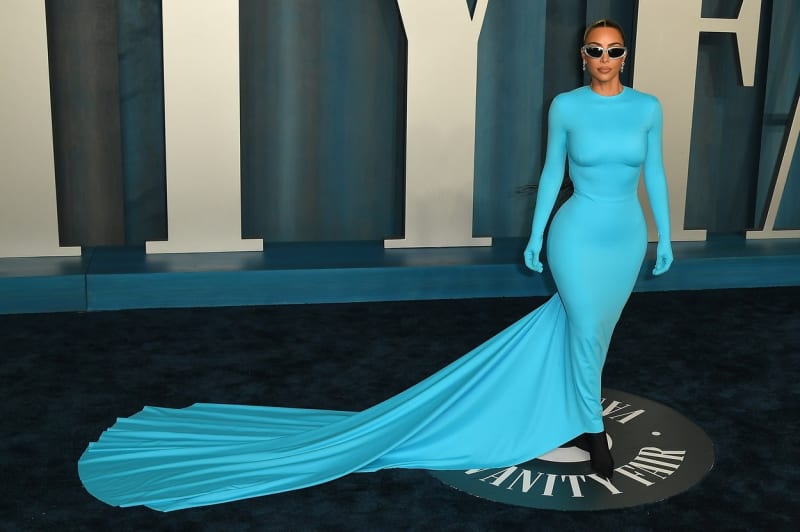 Kim Kardashian oblékla bodycon šaty Baleciaga.