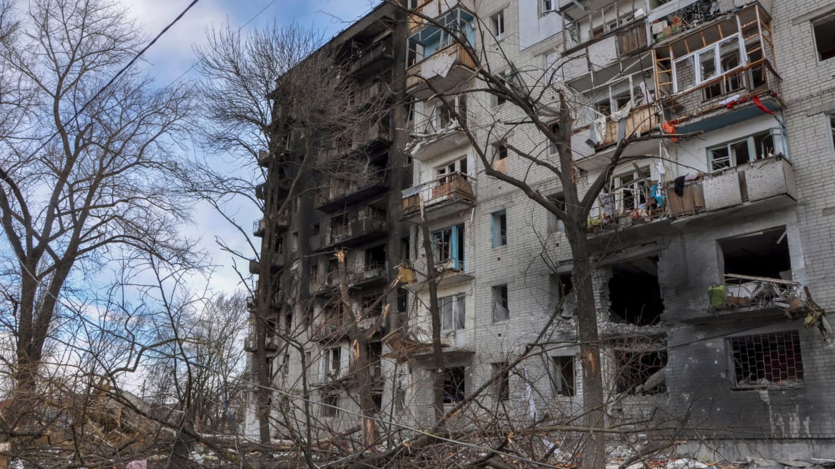 Město Černigov po jednom z bombardování. (27.3.2022)