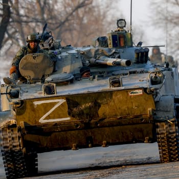 Ruský tank během invaze na Ukrajinu (ilustrační foto)
