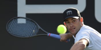 Legendární Roddick radí tenisovým hvězdám: Raketou můžete ve frustraci mlátit i bezpečně